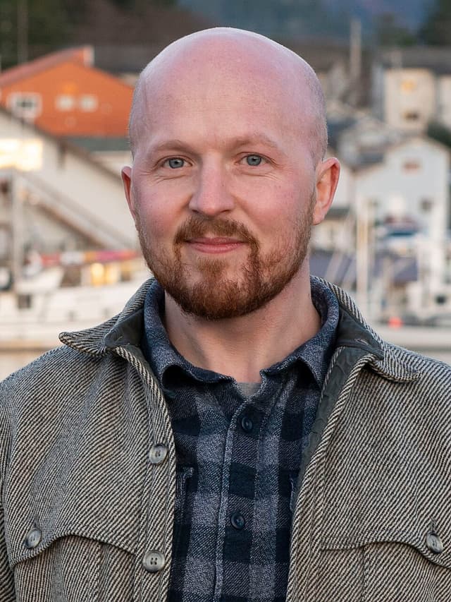 Jonathan Kreiss-Tomkins