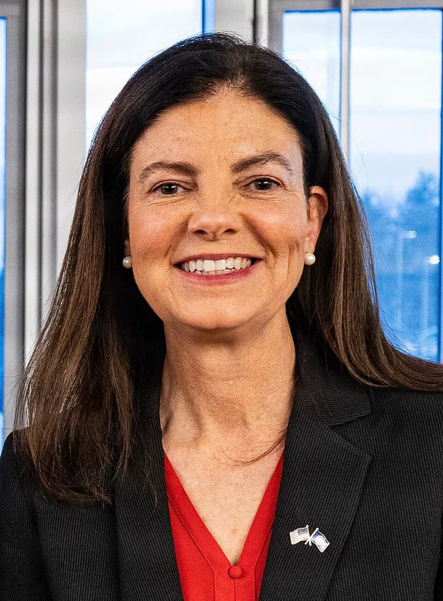 Kelly Ayotte